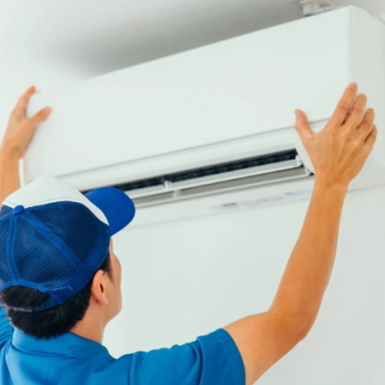 エアコン取付もお任せ下さい。