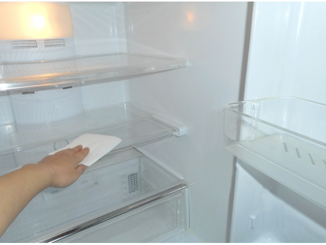 冷蔵庫のクリーニング
